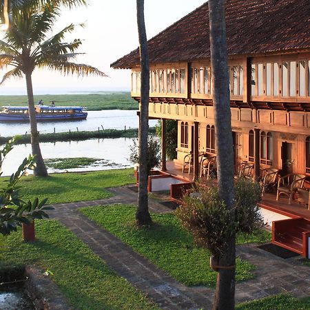 Coconut Lagoon Kumarakom- A Cgh Earth Experience Hotel Exterior photo