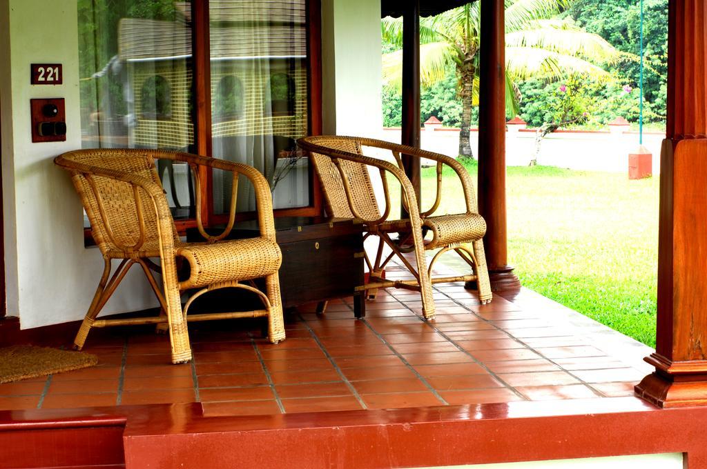 Coconut Lagoon Kumarakom- A Cgh Earth Experience Hotel Exterior photo