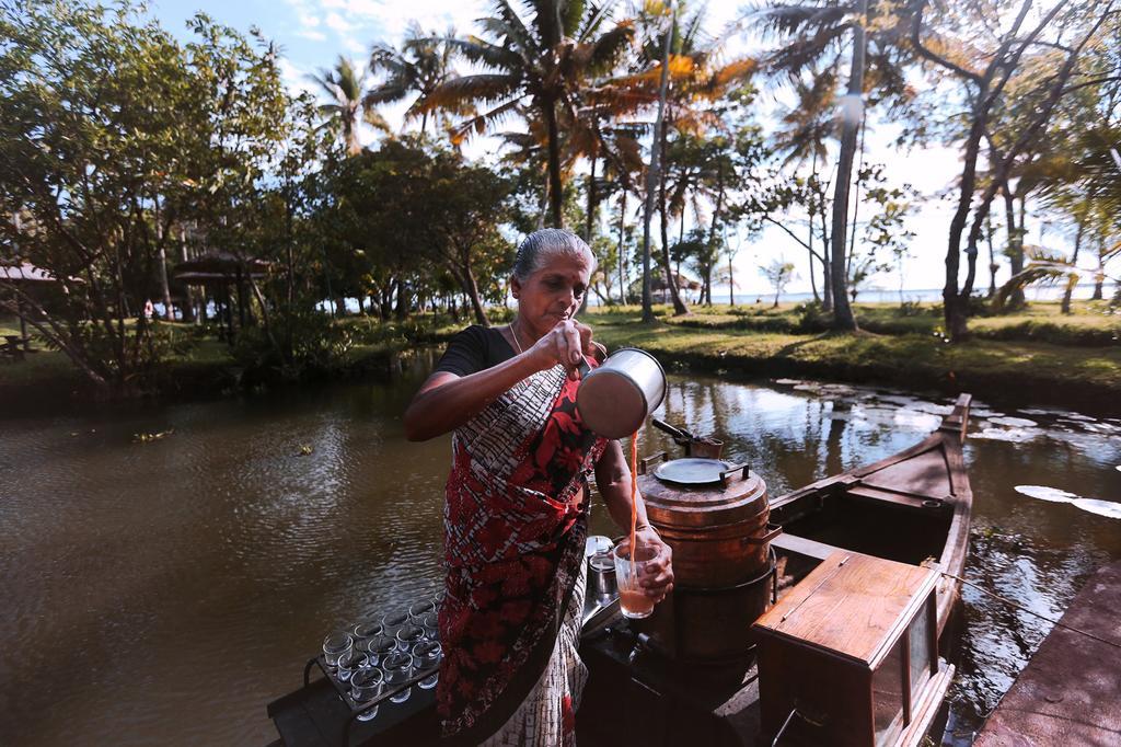 Coconut Lagoon Kumarakom- A Cgh Earth Experience Hotel Exterior photo