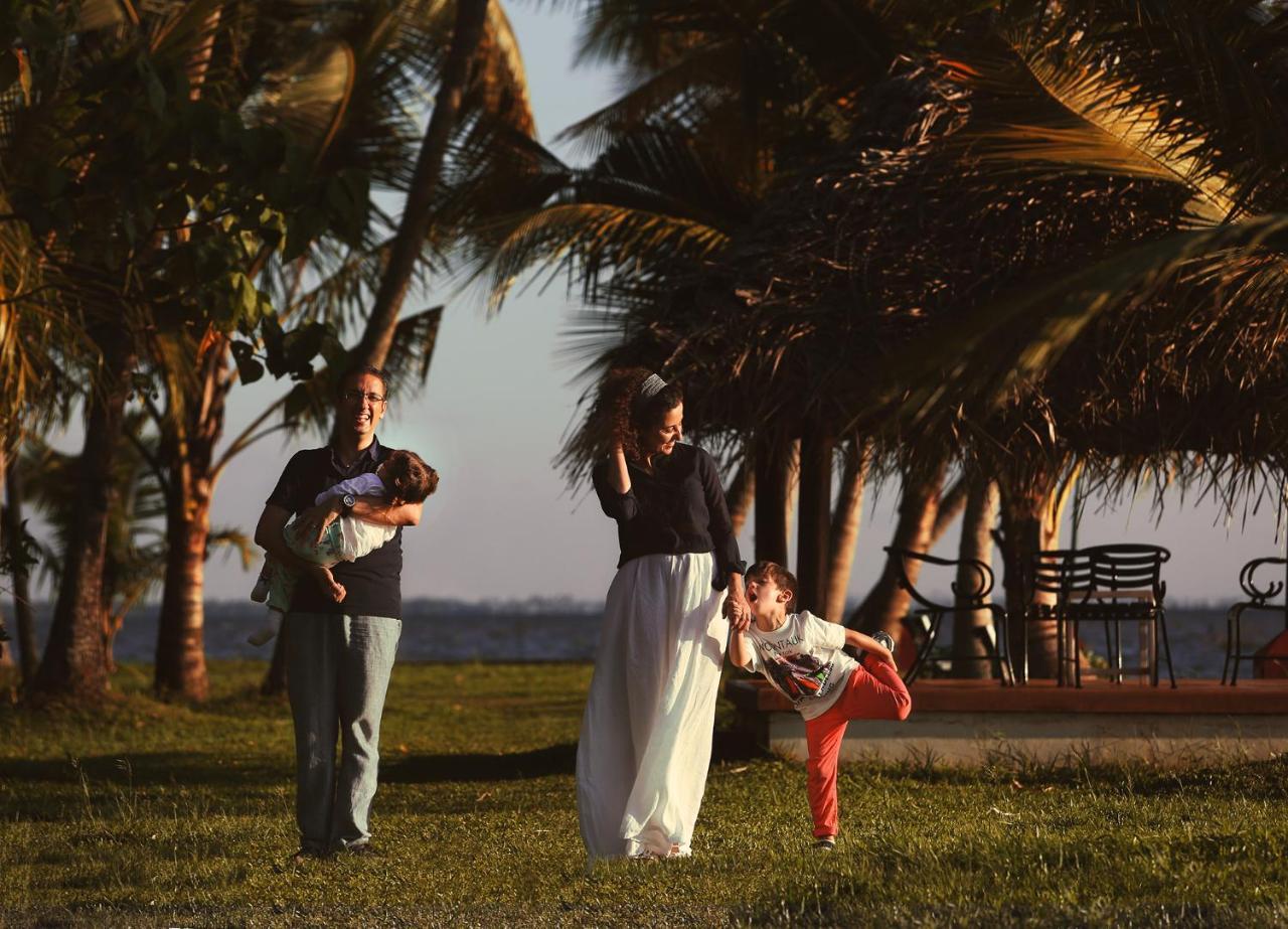 Coconut Lagoon Kumarakom- A Cgh Earth Experience Hotel Exterior photo